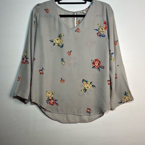 Lily White Floral Blouse in Gray - Picture 3 of 15